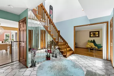 40 Vista Drive, Morganville, NJ 07751 - Photo 4