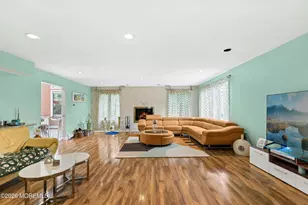 40 Vista Dr, Morganville, NJ 07751 - Photo 8