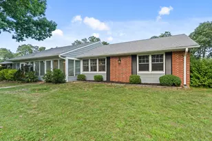 681 New Castle Ct, Lakewood, NJ 08701 - Photo 2