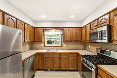 829 Mizzen Avenue, Beachwood, NJ 08722 - Photo 8