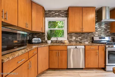4 Alexander Road, East Brunswick Township, NJ 08816 - Photo 10