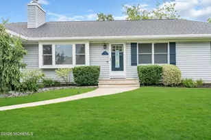 633 Spray Ave, Beachwood, NJ 08722 - Photo 2