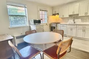 63 Manor Dr, Red Bank, NJ 07701 - Photo 4