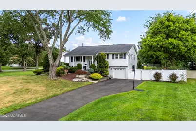 35 Chesapeake Road, Manalapan Township, NJ 07726 - Photo 1