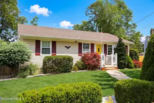 327 Pacific Ave, Beachwood, NJ 08722 - Photo 2
