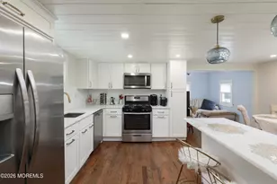 17 Clinton St, Freehold, NJ 07728 - Photo 12