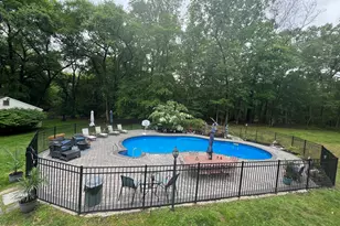 92 Quail Ln, Freehold, NJ 07728 - Photo 2