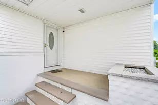 125 Higgins Rd, Matawan, NJ 07747 - Photo 6
