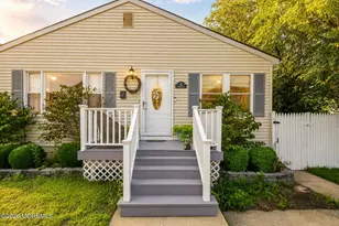 12 Bayview Ave, Keansburg, NJ 07734 - Photo 1
