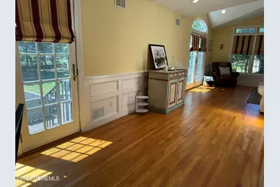 14 Silverbrook Place, Lincroft, NJ 07738 - Photo 8