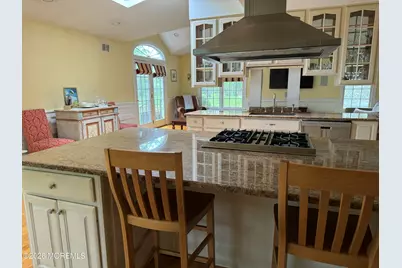 14 Silverbrook Place, Lincroft, NJ 07738 - Photo 4