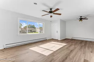 12 Bolingbroke Dr, Toms River Township, NJ 08757 - Photo 4