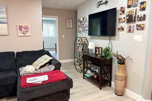108 Manchester Ct, Red Bank, NJ 07701 - Photo 6