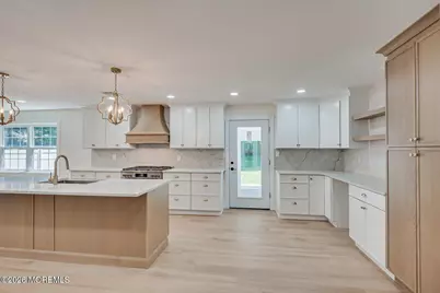 300 E Chestnut Avenue, Metuchen, NJ 08840 - Photo 26