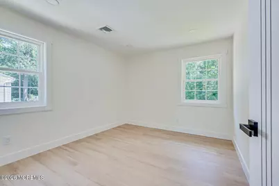 300 E Chestnut Avenue, Metuchen, NJ 08840 - Photo 52