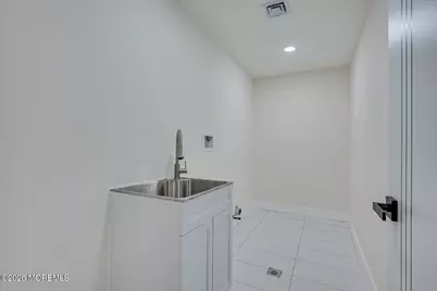 300 E Chestnut Avenue, Metuchen, NJ 08840 - Photo 54