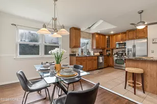 24 Fairview Dr, Middletown, NJ 07748 - Photo 8