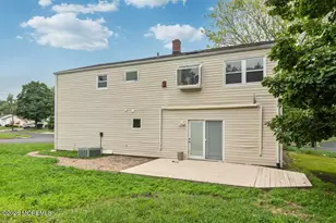 24 Fairview Dr, Middletown, NJ 07748 - Photo 32