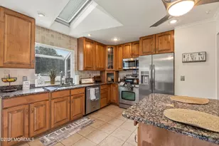 24 Fairview Dr, Middletown, NJ 07748 - Photo 12