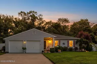1614 Rogers Ct, Wall Township, NJ 07719 - Photo 2