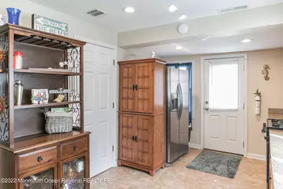 51 Seadrift Avenue, Highlands, NJ 07732 - Photo 8