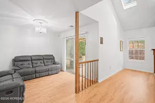 521 Woodbine Ln, Lakewood, NJ 08701 - Photo 12