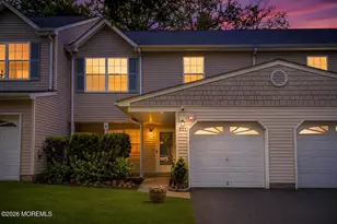 521 Woodbine Ln, Lakewood, NJ 08701 - Photo 1