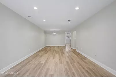 77 Picket Place, Freehold, NJ 07728 - Photo 4