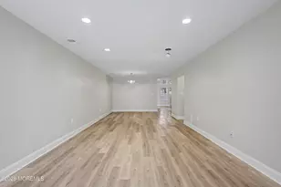 77 Picket Pl, Freehold, NJ 07728 - Photo 4