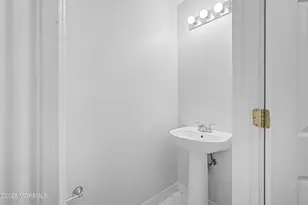 77 Picket Pl, Freehold, NJ 07728 - Photo 14