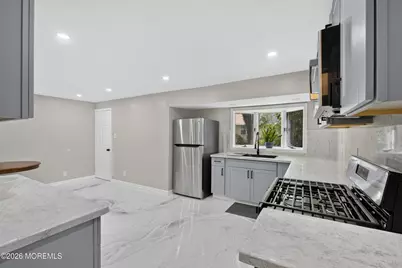 701 W Park Avenue, Lindenwold, NJ 08021 - Photo 8