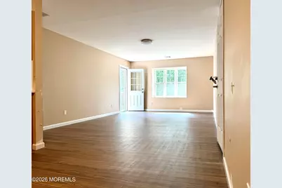 231 Atlantic Street #23, Keyport, NJ 07735 - Photo 2