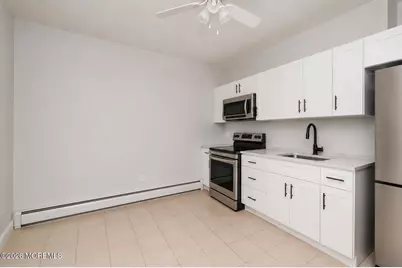 21 Gladstone Avenue, Newark, NJ 07106 - Photo 10