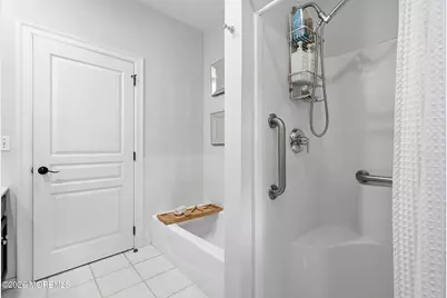 219 Hilliard Boulevard, Manahawkin, NJ 08050 - Photo 18