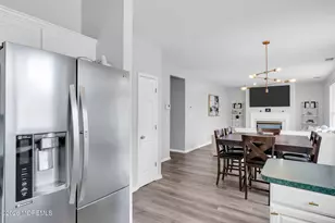19 Vanderveer Rd, Freehold, NJ 07728 - Photo 18