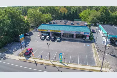 1880 W County Line Road, Lakewood, NJ 08701 - Photo 14