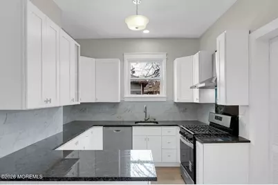 37 Beacon Boulevard, Keansburg, NJ 07734 - Photo 8