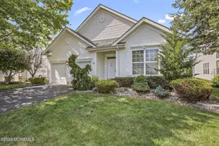 35 Hartack Rd, Manalapan Township, NJ 07726 - Photo 4