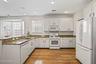 35 Hartack Rd, Manalapan Township, NJ 07726 - Photo 16
