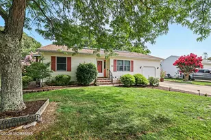 133 W Holly Ln, Little Egg Harbor, NJ 08087 - Photo 2