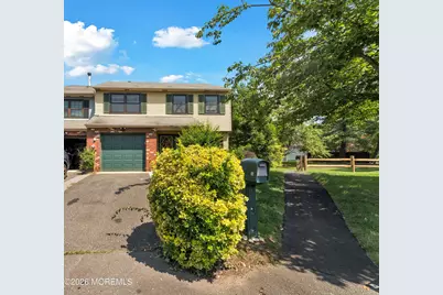 17 Walton Court, East Brunswick Township, NJ 08816 - Photo 2