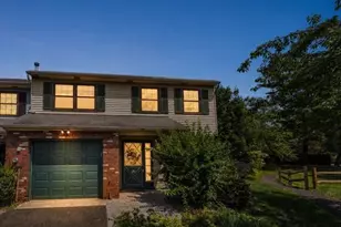 17 Walton Ct, East Brunswick Township, NJ 08816 - Photo 1