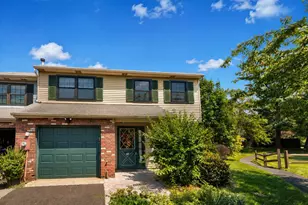 17 Walton Ct, East Brunswick Township, NJ 08816 - Photo 1