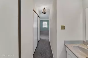 17 Walton Ct, East Brunswick Township, NJ 08816 - Photo 22