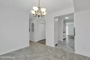 21 English Club Dr, Manalapan Township, NJ 07726 - Photo 8
