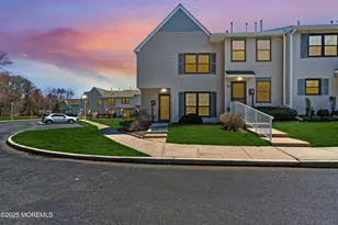 21 English Club Dr, Manalapan Township, NJ 07726 - Photo 4