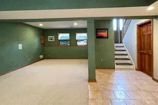 18 Ned Dr, Matawan, NJ 07747 - Photo 32