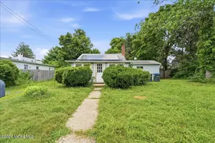 2004 Shore Dr, Wall Township, NJ 07719 - Photo 2