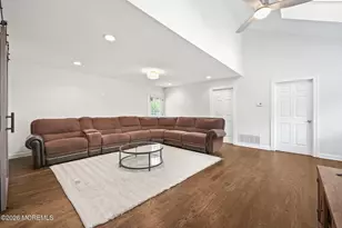 28 Riverview Dr, Tinton Falls, NJ 07724 - Photo 12