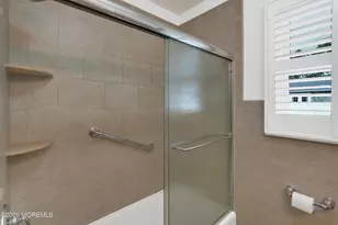 644 Berkeley Ave, Beachwood, NJ 08722 - Photo 18